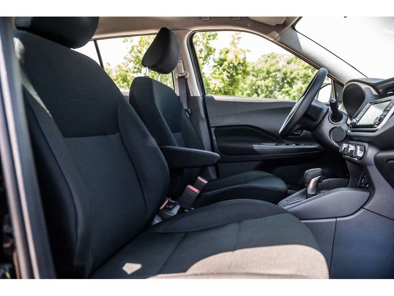 Nissan Kicks Play 2025 Argent Sainte-Julienne - photo #27