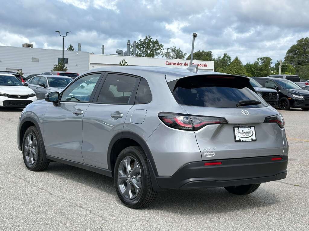2027 Honda HR-V LX AWD CVT Silver Gatineau - photo #3