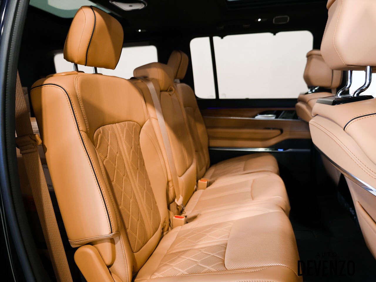 2024 Jeep Grand Wagoneer Blue Saint-Eustache - photo #10