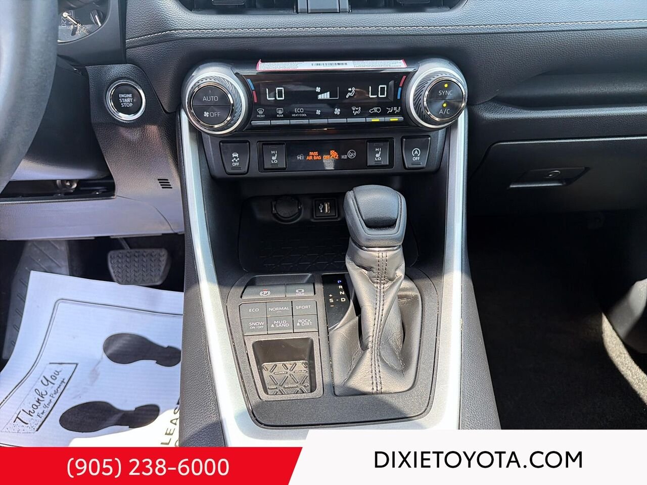 2024 Toyota RAV4 XLE AWD / HEATED SEATS / MOONROOF / ALLOY WHEELS / CARPLAY AND ANDROID AUTO Silver Mississauga - photo #16