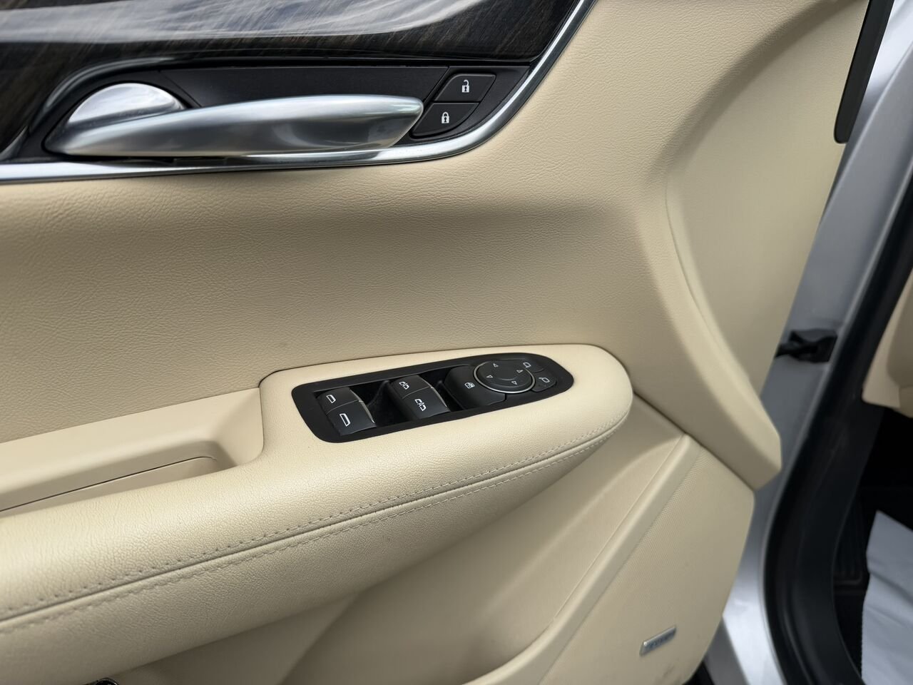 Cadillac XT5 V6 3.6 IMPECCABLE STOCK XP5727A 2019 Argent Laval - photo #19