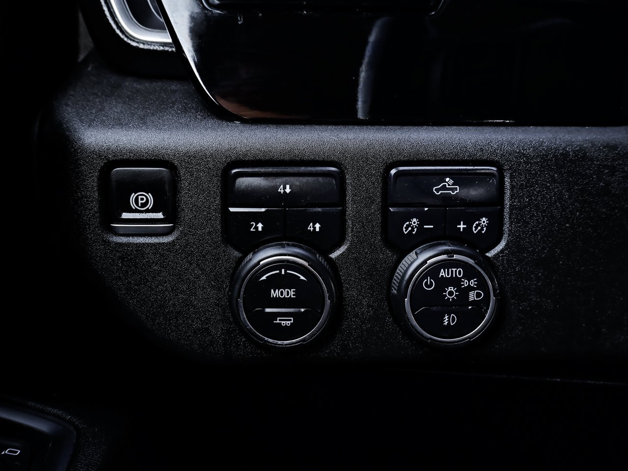 2024 Chevrolet Silverado 3500HD 4WD Crew Cab 159 LT White Sherwood Park - photo #17