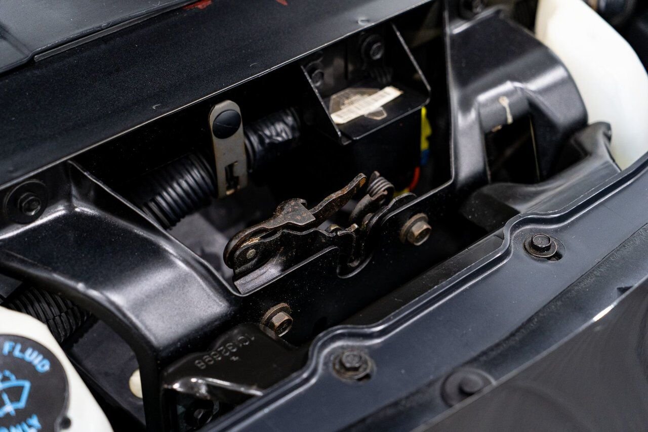 1993 Chevrolet CAMARO Z28 PRIX EN USD | Pace Car with only 957km (595mi) with original window sticker Black Montreal - photo #85