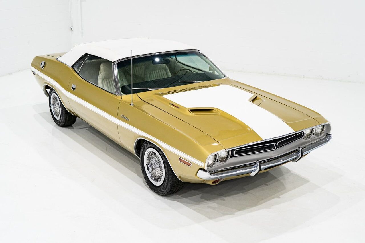 Dodge Challenger *PRIX EN USD* Convertible Fully restored to desirable specifications 1971 Or Montréal - photo #38