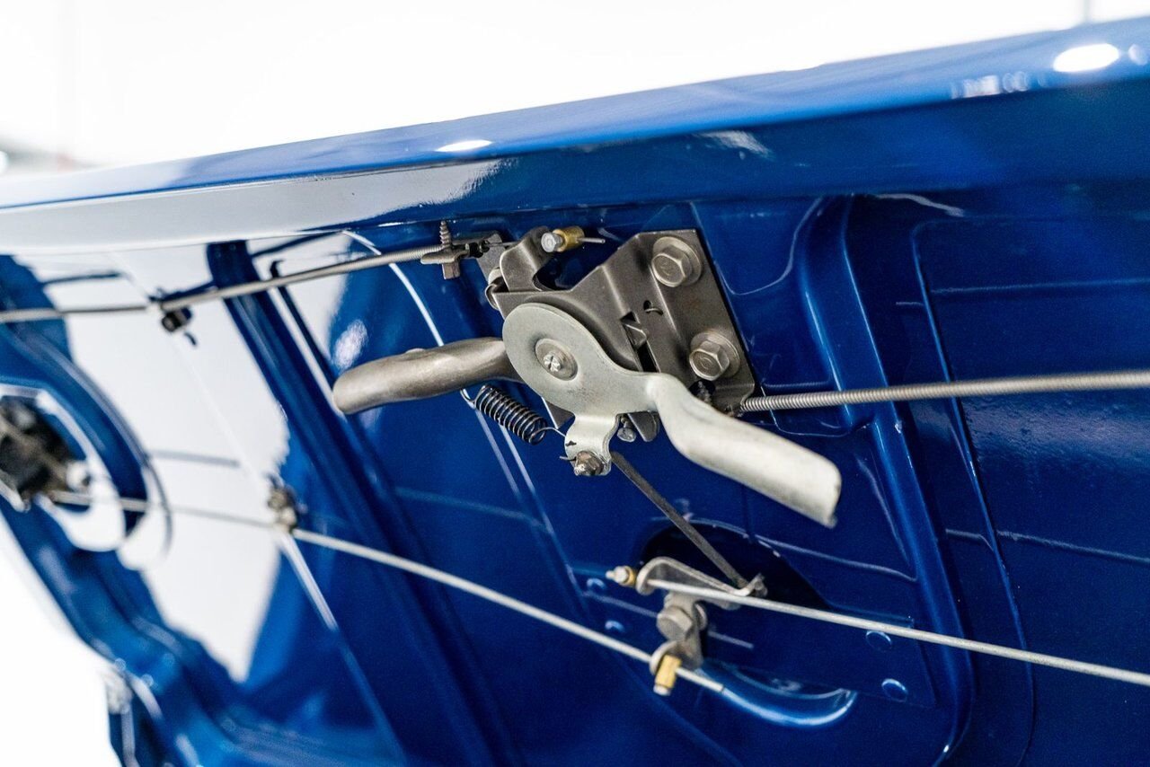 Chevrolet Corvette *PRIX EN USD* Matching numbers Top flight with extensive documentation 1968 Bleu Montréal - photo #87