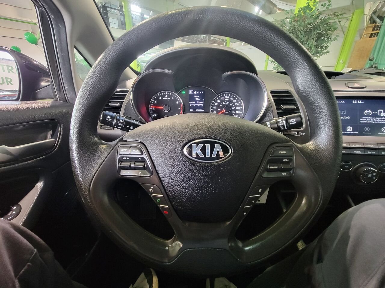 2017 Kia Forte Black  - photo #14