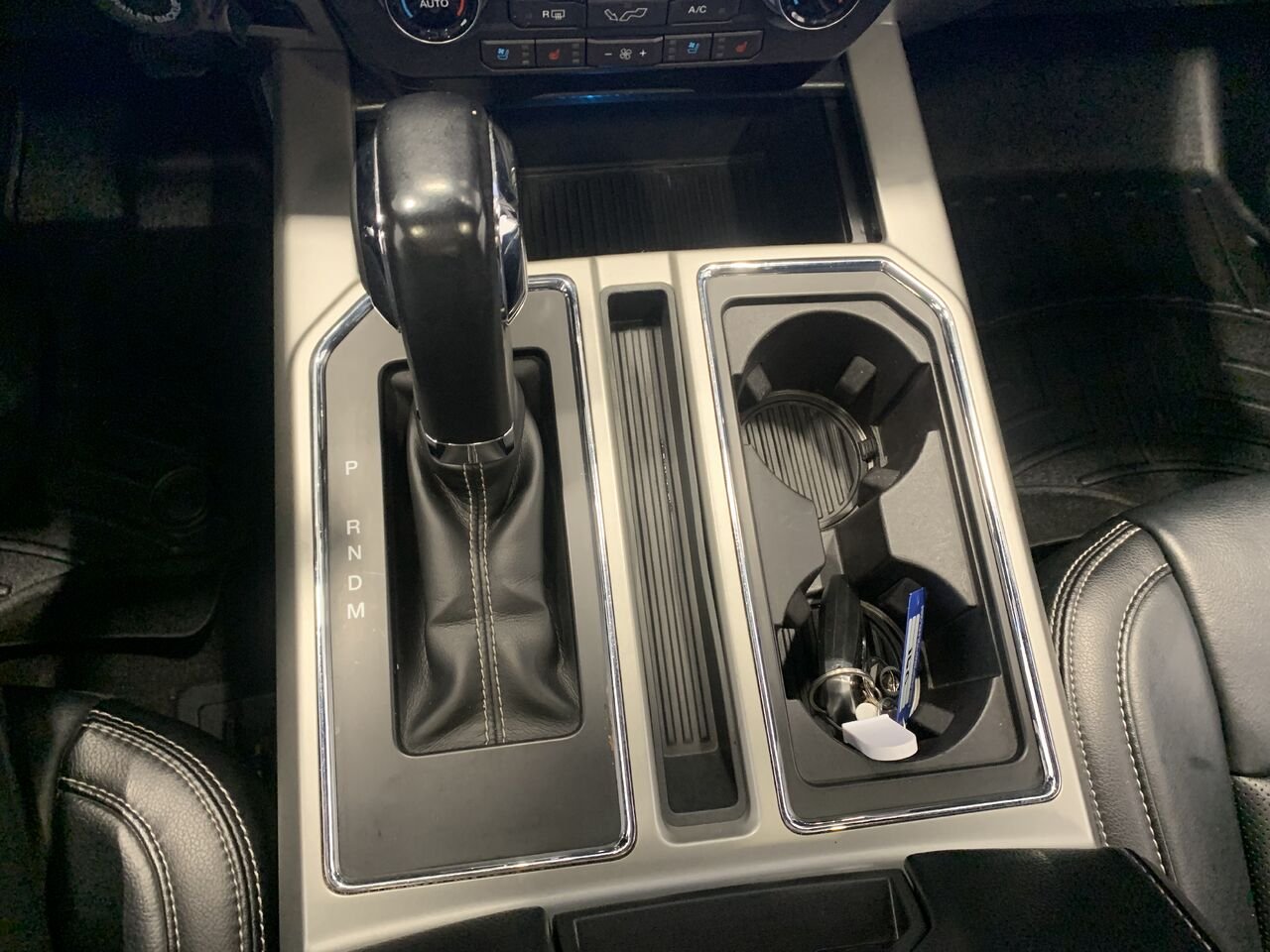 Ford F-150 SUPERCREW LARIAT F150 LARIAT CREW CAB 2019 Noir Châteauguay - photo #36