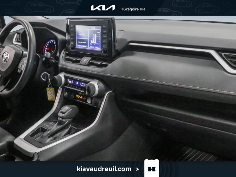 2020 Toyota Rav 4 White Laval - photo #21