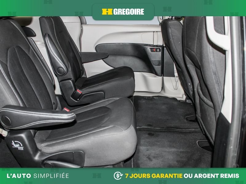 2024 Chrysler Grand Caravan Black Blainville - photo #20