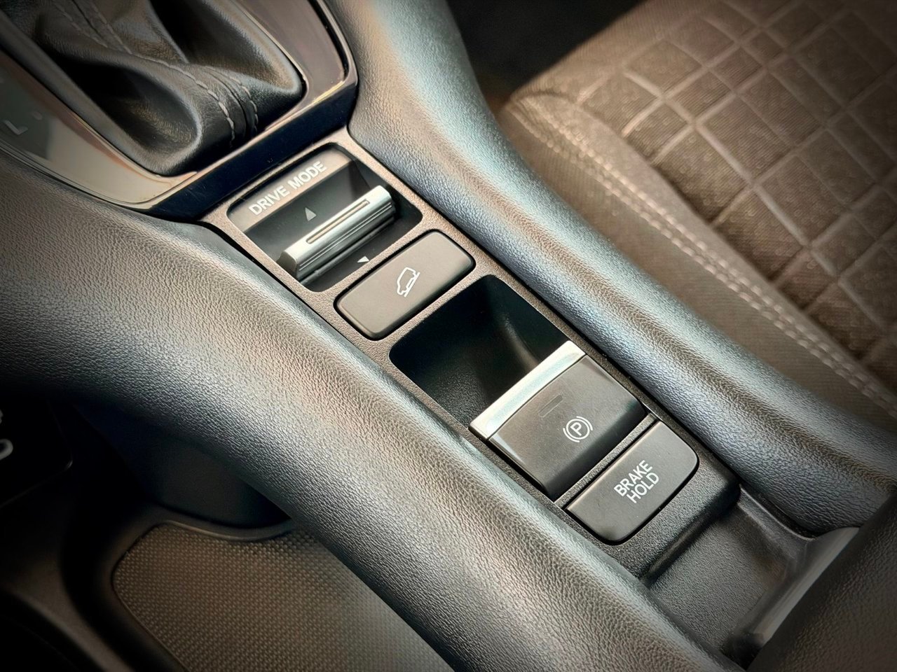 Honda HR-V 2025 Gris Notre-Dame-des-Prairies - photo #31