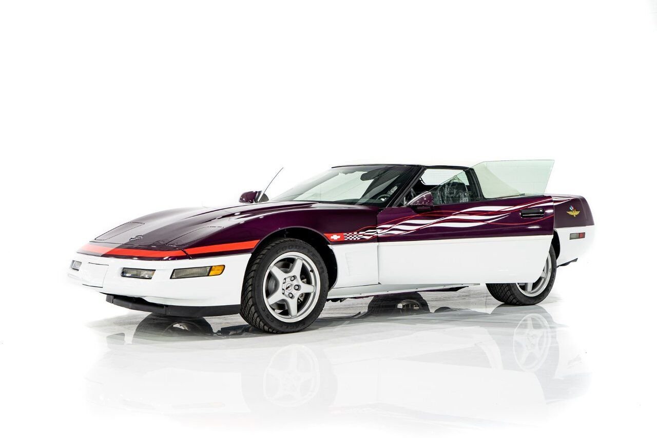Chevrolet Corvette *PRIX EN USD* RPO Z4Z PACE CAR PRESENTED IN DELIVERY PACKAGING WITH ONLY 192MILES (307KM) FROM NEW 1995 Blanc Montréal - photo #38
