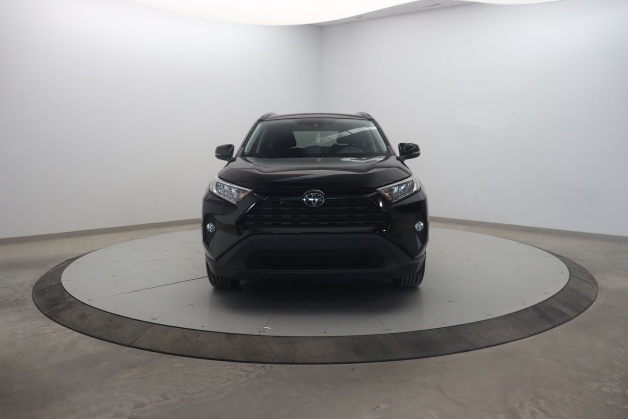 2019 Toyota RAV4 VIN 2T3R1RFV2KC038406 Black Chicoutimi - photo #1