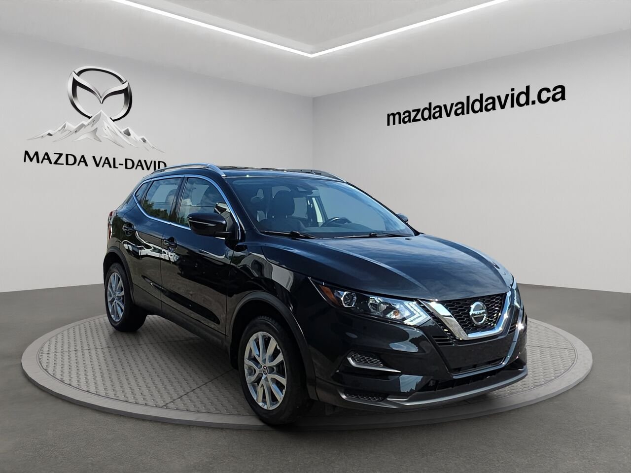 2023 Nissan Qashqai SV TI CVT, Sièges chauffants avant, Toit ouvrant, Volant chauffant Black Val-David - photo #4