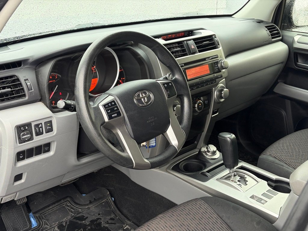 2013 Toyota 4Runner 4WD 4dr V6 SR5 Grey Gatineau - photo #10
