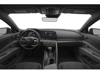 Hyundai Elantra Essential