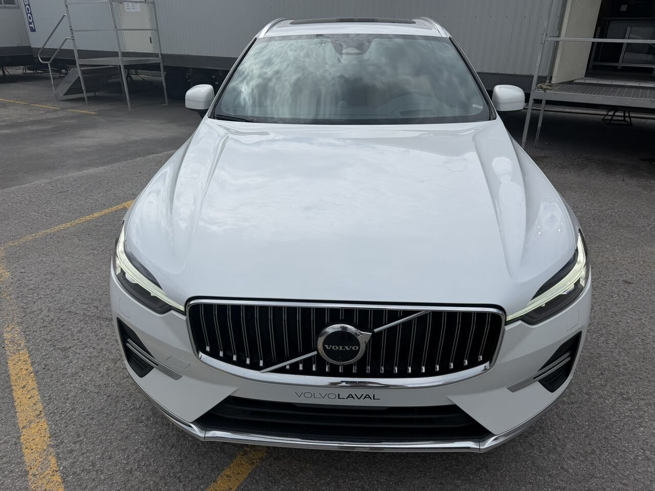 Volvo XC60 B6 Ultimate AWD 2023 Blanc Laval - photo #4