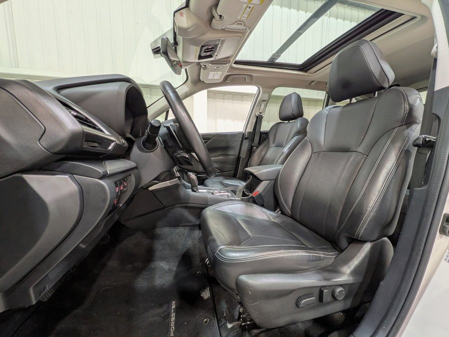 2019 Subaru Forester White