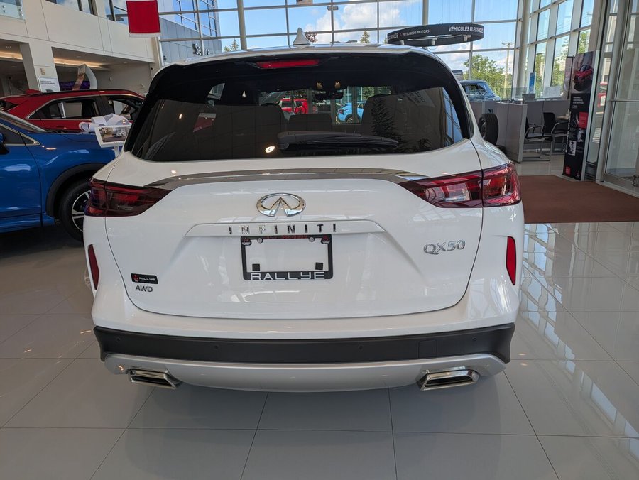 INFINITI QX50 PURE AWD 2025 Blanc