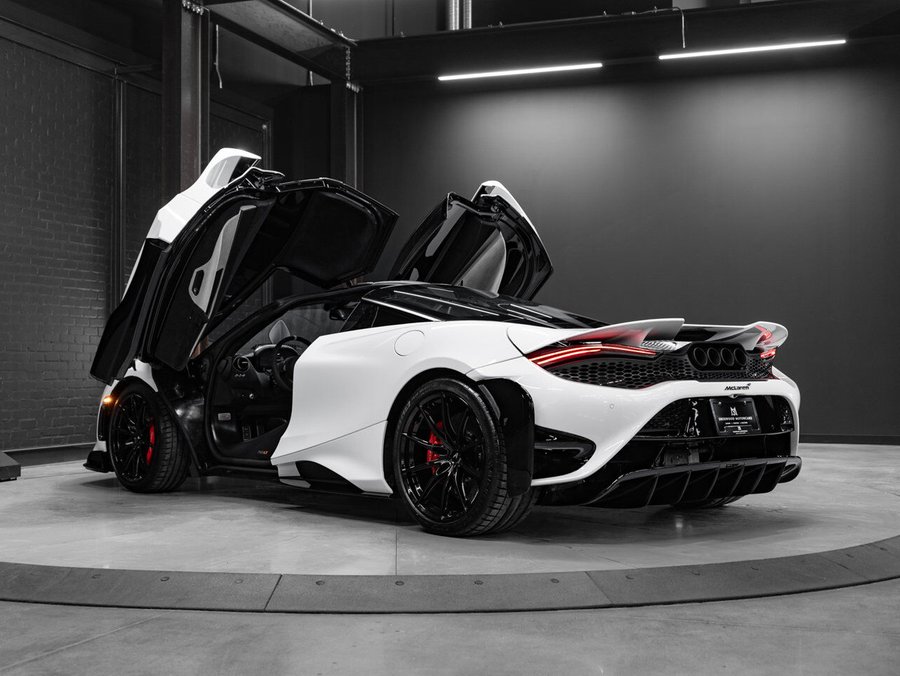 2021 McLaren 765LT 2021 White