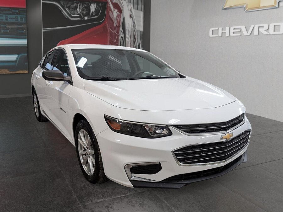 Chevrolet Malibu L berline 4 portes avec 1VL 2017 Gris