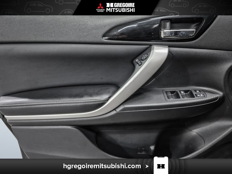 2022 Mitsubishi Eclipse Cross Black Laval - photo #12