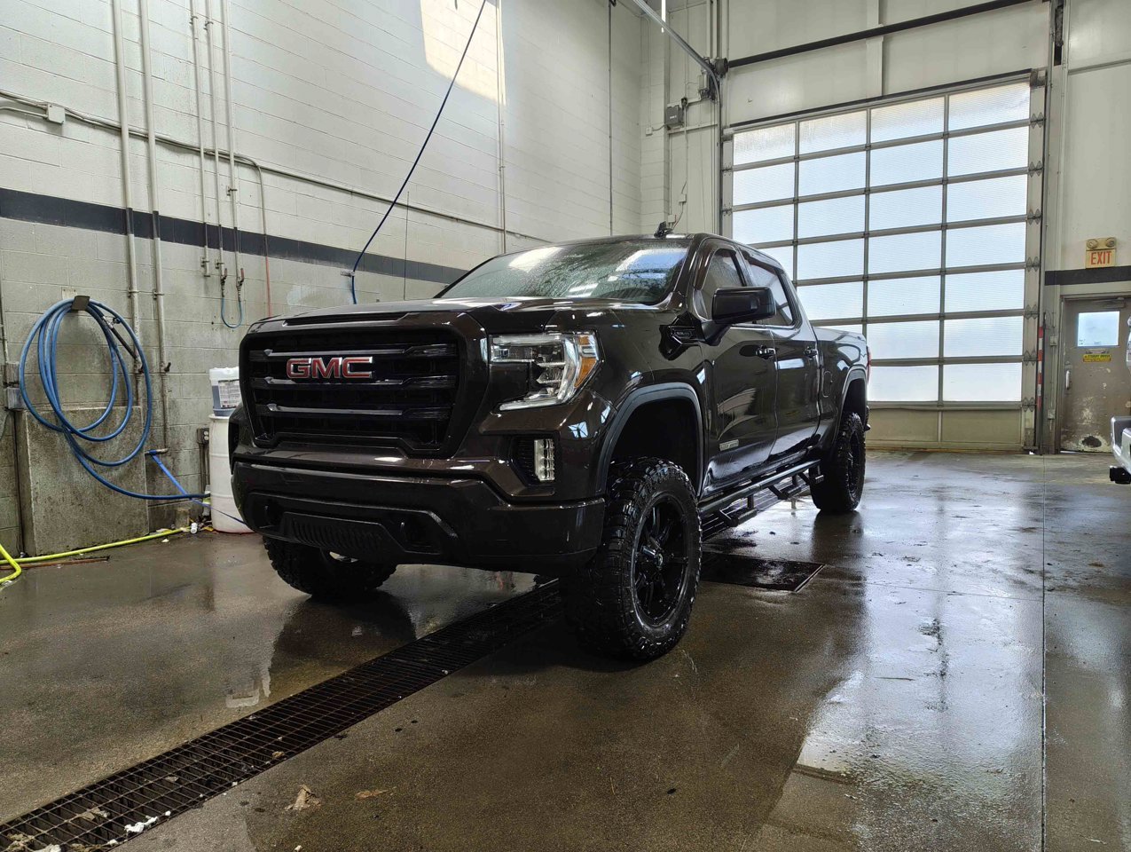 2019 GMC Sierra 1500 4WD Crew Cab 157 Elevation Deep Mahogany Metallic Sherwood Park - photo #3