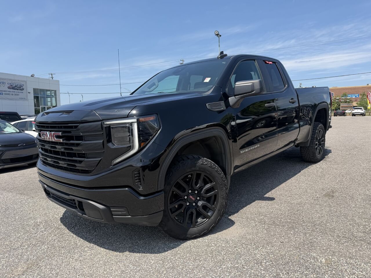 GMC SIERRA K1500 Pro cabine double 4RM 147 po 2023 Noir Ottawa & Gatineau - photo #0