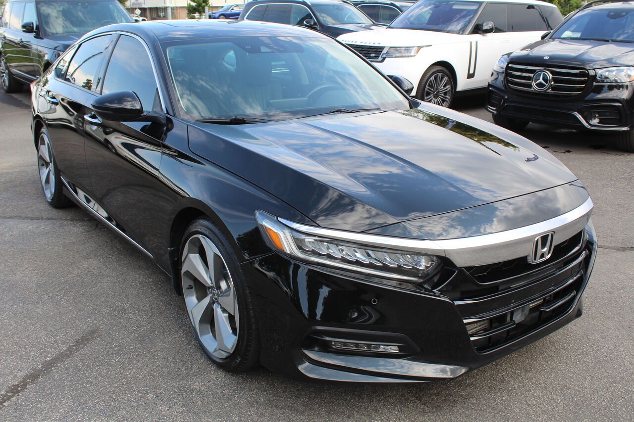 Honda Berline Accord VIN: 1HGCV1F94KA800468 2019 Noir Sainte-Rose - photo #4