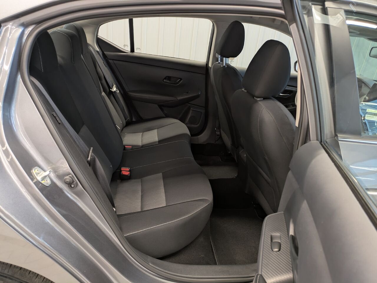 Nissan Sentra 2025 Gris Gatineau - photo #15