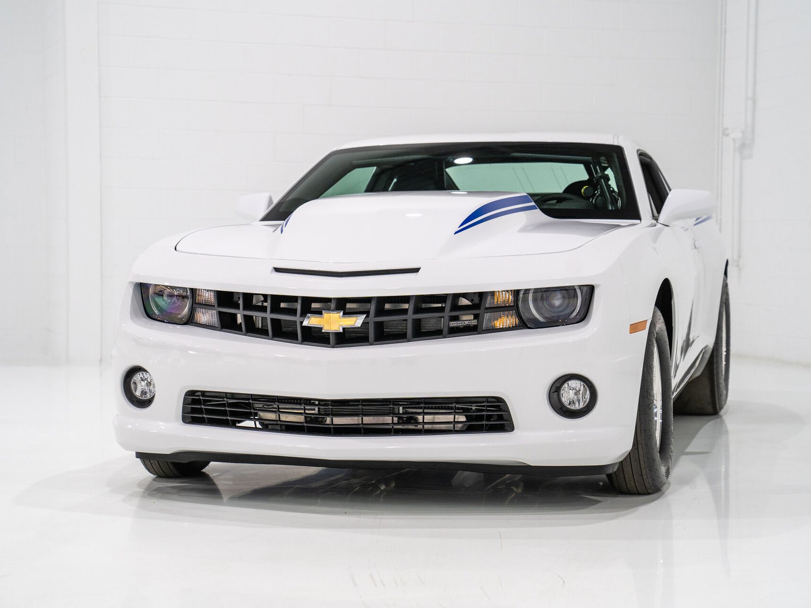 2012 Chevrolet COPO Camaro 327 #15 of 69 1 of 20 Voiture D'accélération d'usine / Exemple Neuf Jamais Couru **PRIX EN USD** White Montreal - photo #1