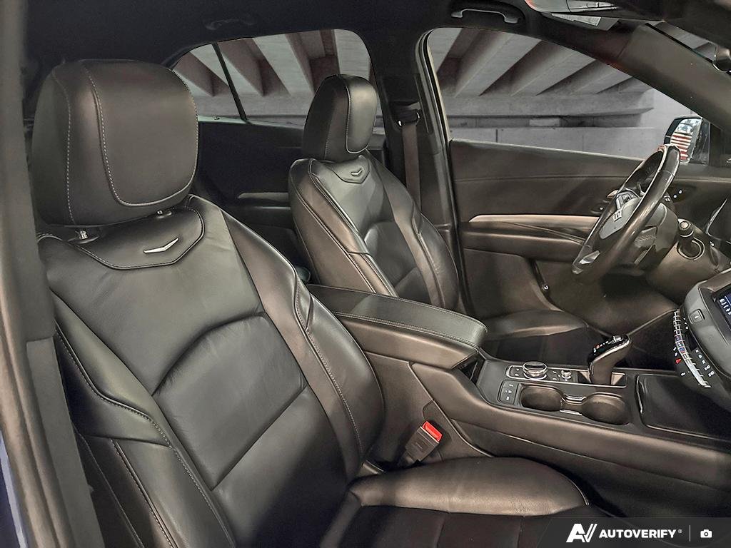 2021 Cadillac XT4 2601963A | AWD Premium Luxury Blue Edmonton - photo #20