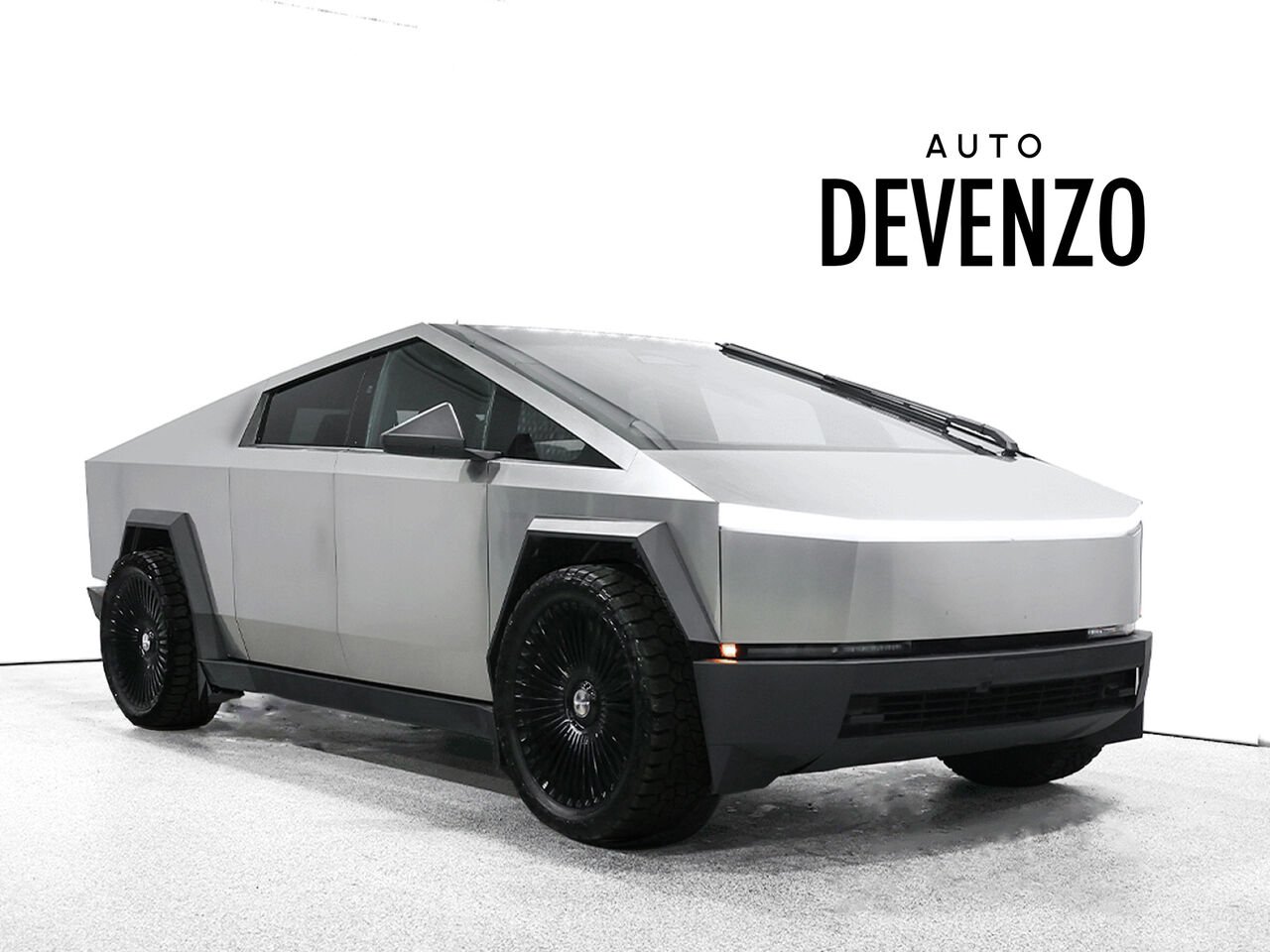 2025 Tesla Cybertruck Silver Saint-Eustache - photo #0