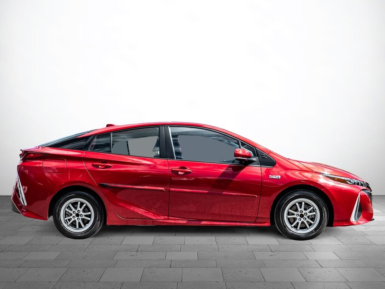 Toyota Prius Prime 2021 Rouge Sainte-Julienne - photo #2