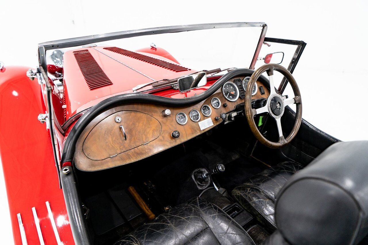 Panther J72 Roadster 1975 Rouge Montréal - photo #7