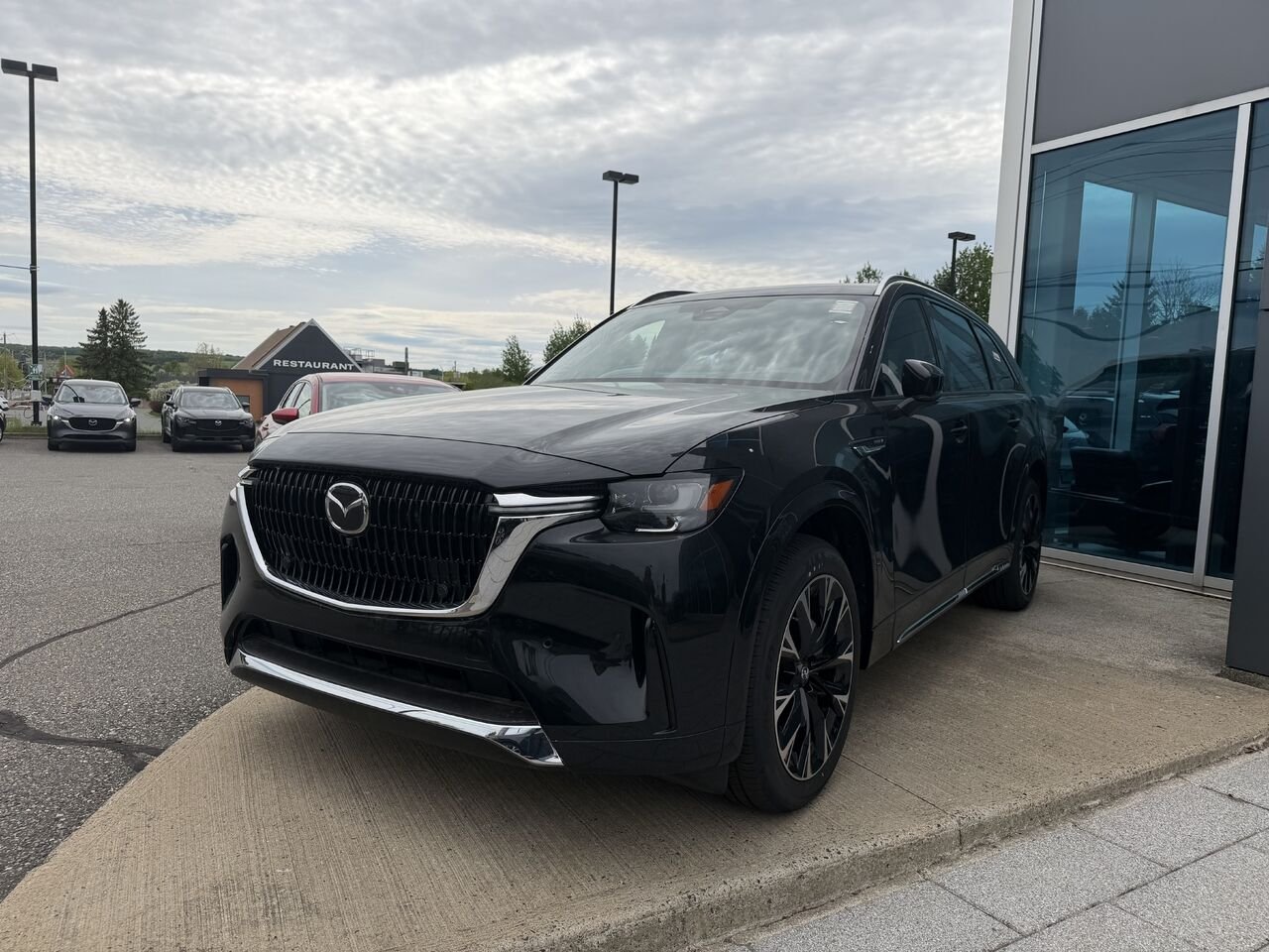 2026 MAZDA CX-90 PHEV Jet Black Mica Ste-Marie - photo #0