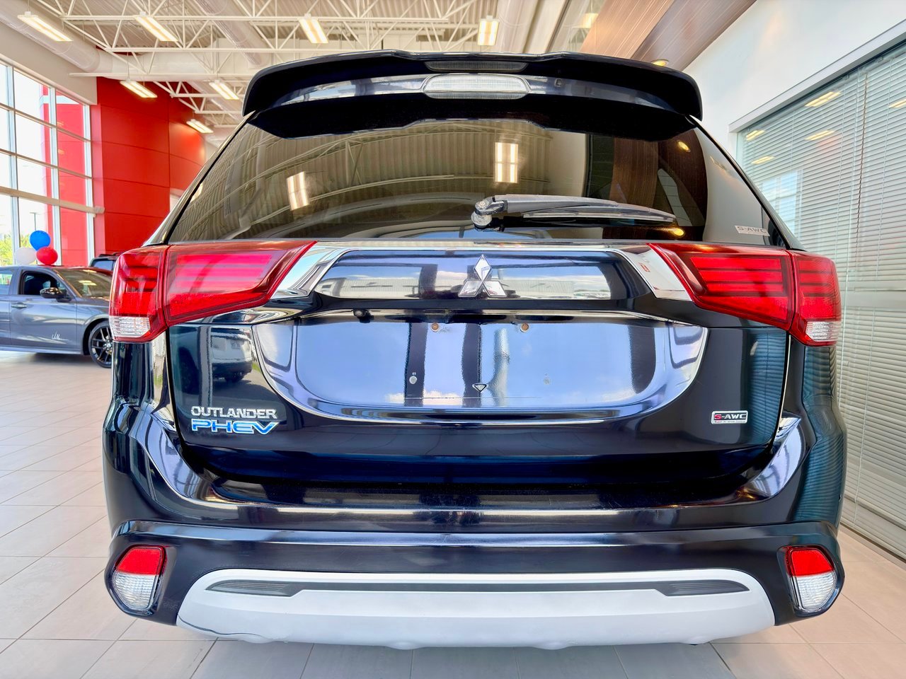 Mitsubishi Outlander PHEV 2020 Noir Notre-Dame-des-Prairies - photo #10