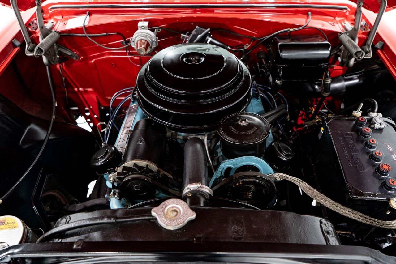 Pontiac Starchief **PRIX EN USD** Beautifully presented from former restoration 1955 Blanc Montréal - photo #14