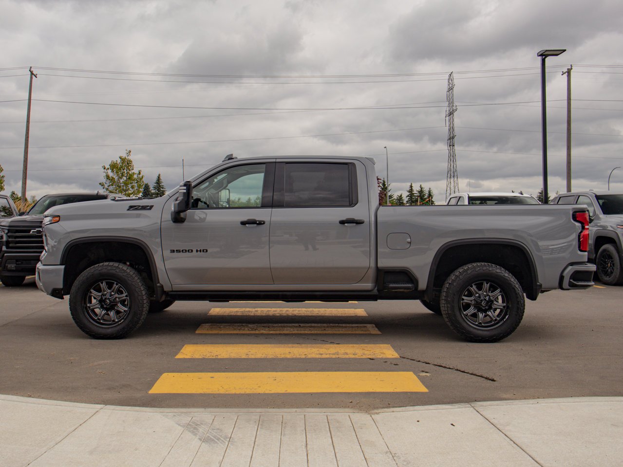 2024 Chevrolet Silverado 3500HD 4WD Crew Cab 159 LTZ Grey Sherwood Park - photo #6