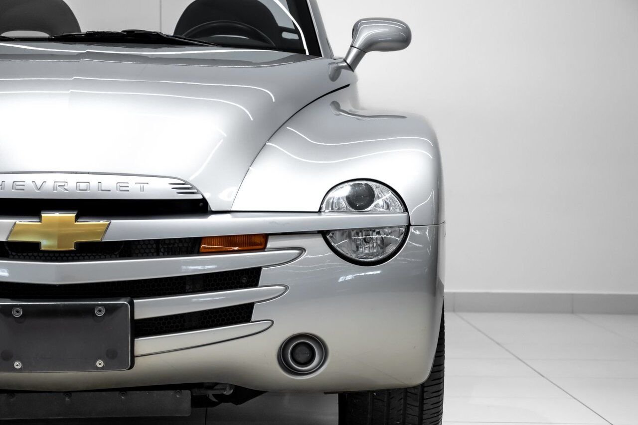 2004 Chevrolet SSR INSTANT CLASSIC COLLECTABLE LOW KM Silver Kirkland - photo #6