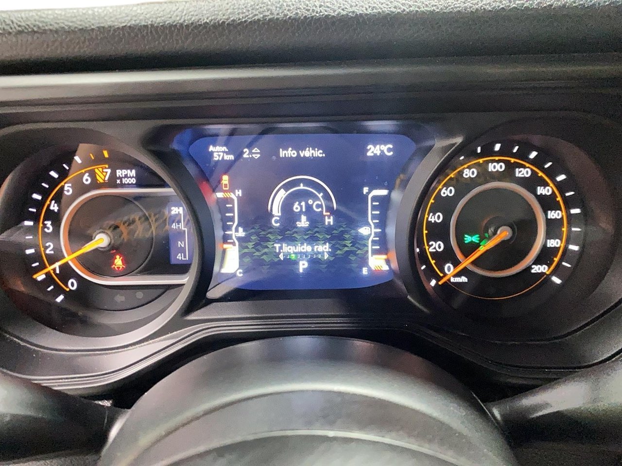 2025 Jeep Gladiator VIN 1C6PJTAG4SL504651 Blue Baie-Comeau - photo #16