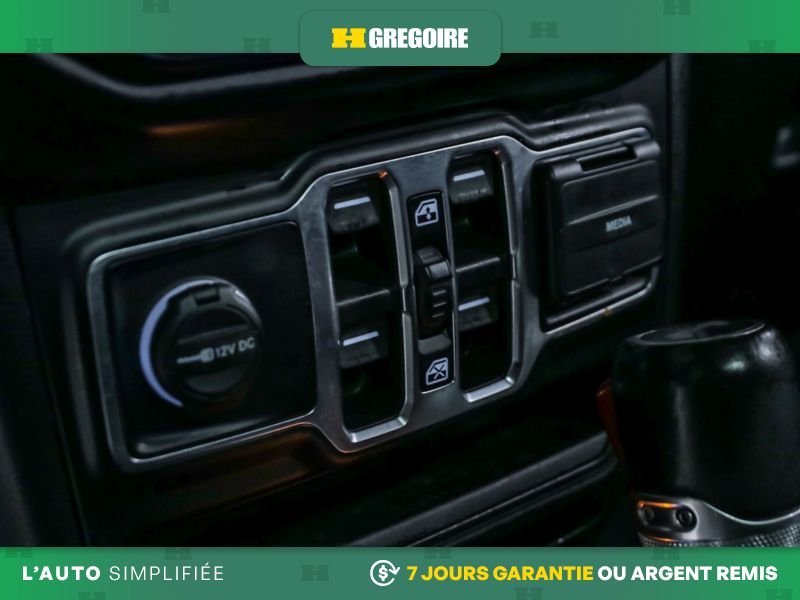 2021 Jeep Wrangler Black Saint-Eustache - photo #13
