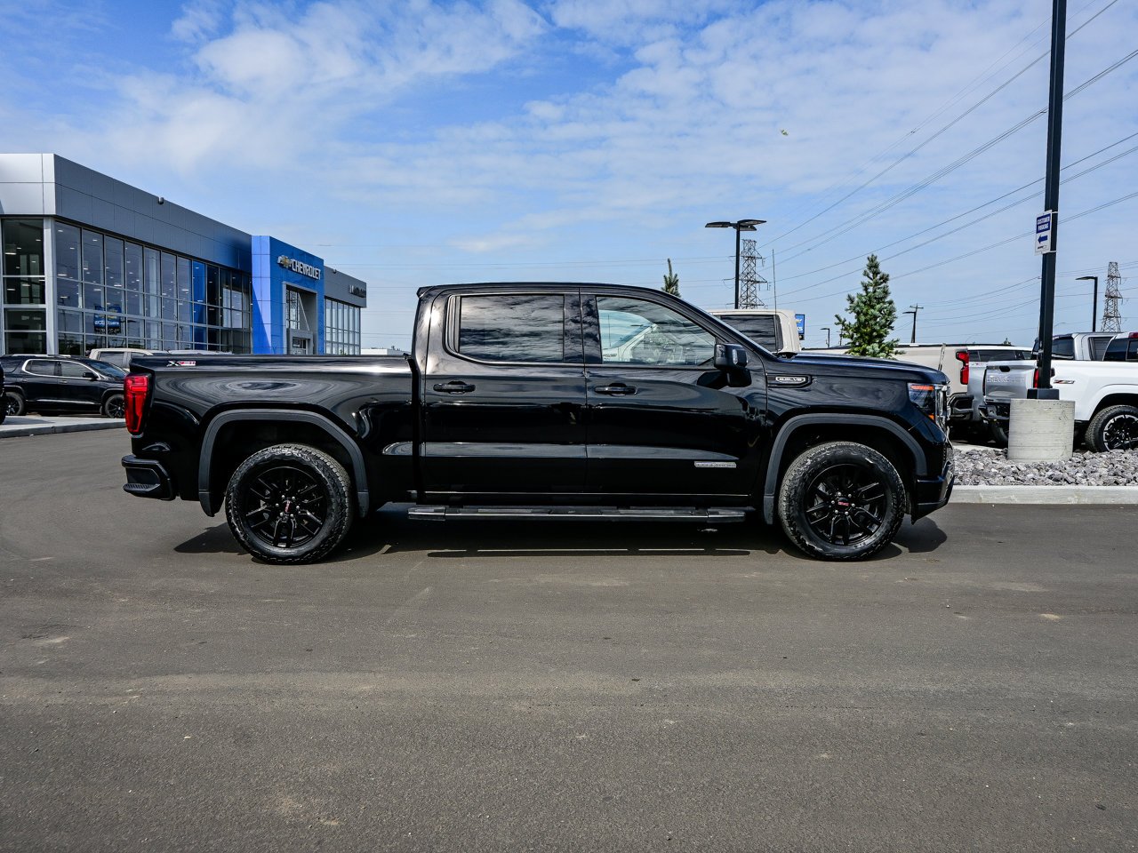 2024 GMC Sierra 1500 4WD Crew Cab 147 Elevation Black Sherwood Park - photo #14