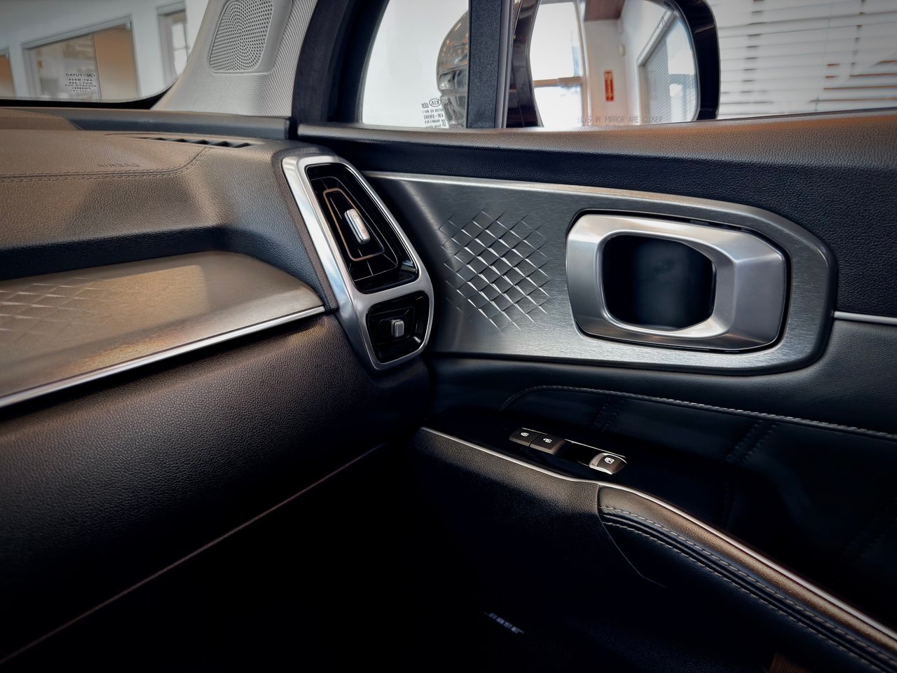 2021 Kia Sorento Black Notre-Dame-des-Prairies - photo #32