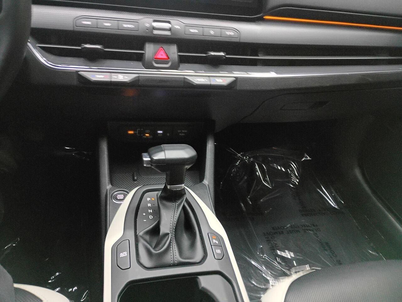 Kia K4 2025 Blanc Blainville - photo #27