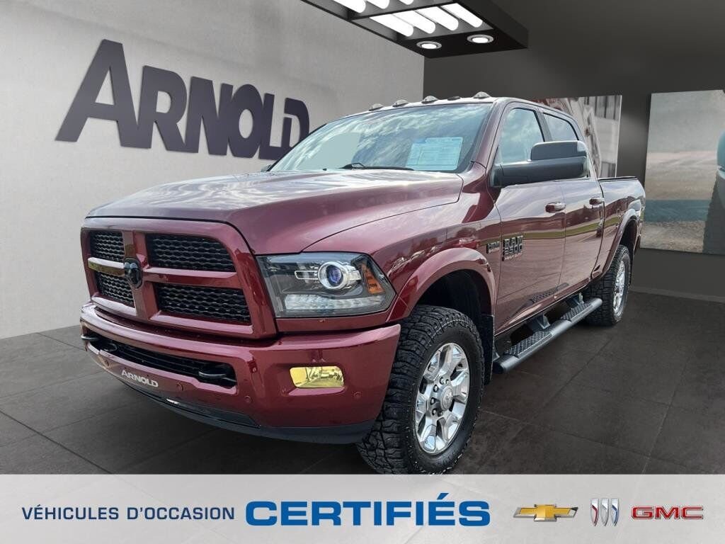 2017 Ram 2500 VIN 3C6UR5FJ9HG555161 Red Chicoutimi - photo #0