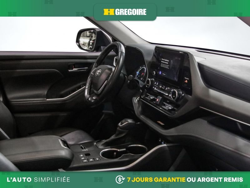 2024 Toyota Highlander Grey Saint-Eustache - photo #30