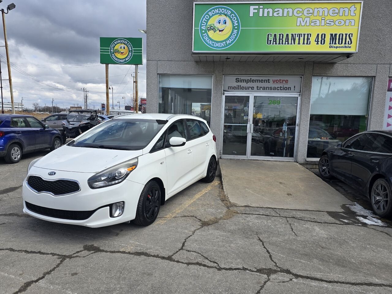 Kia Rondo 2016 Blanc Longueuil, - photo #0