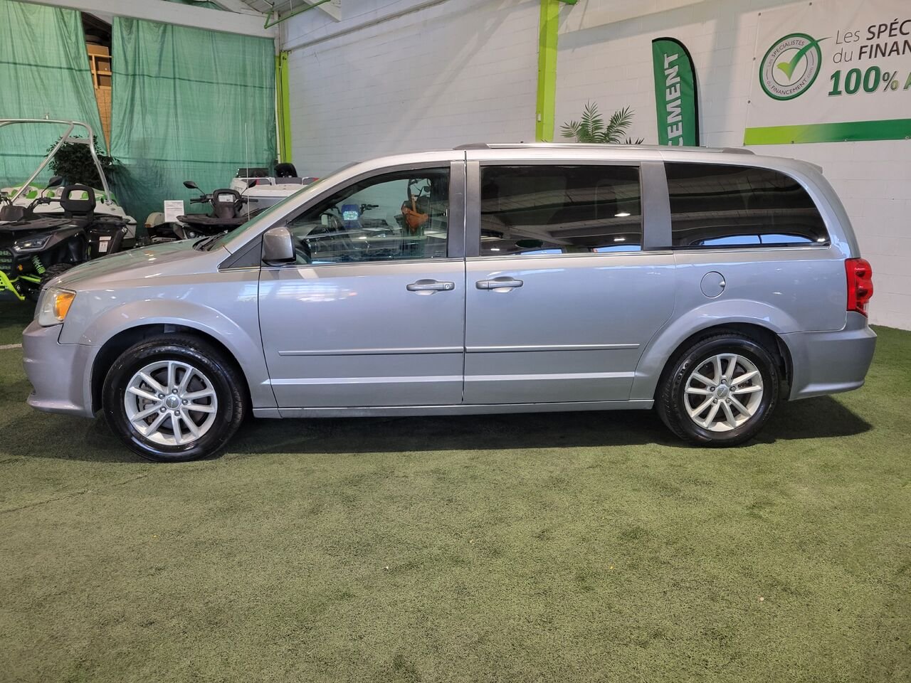 2019 Dodge Grand Caravan Silver  - photo #2
