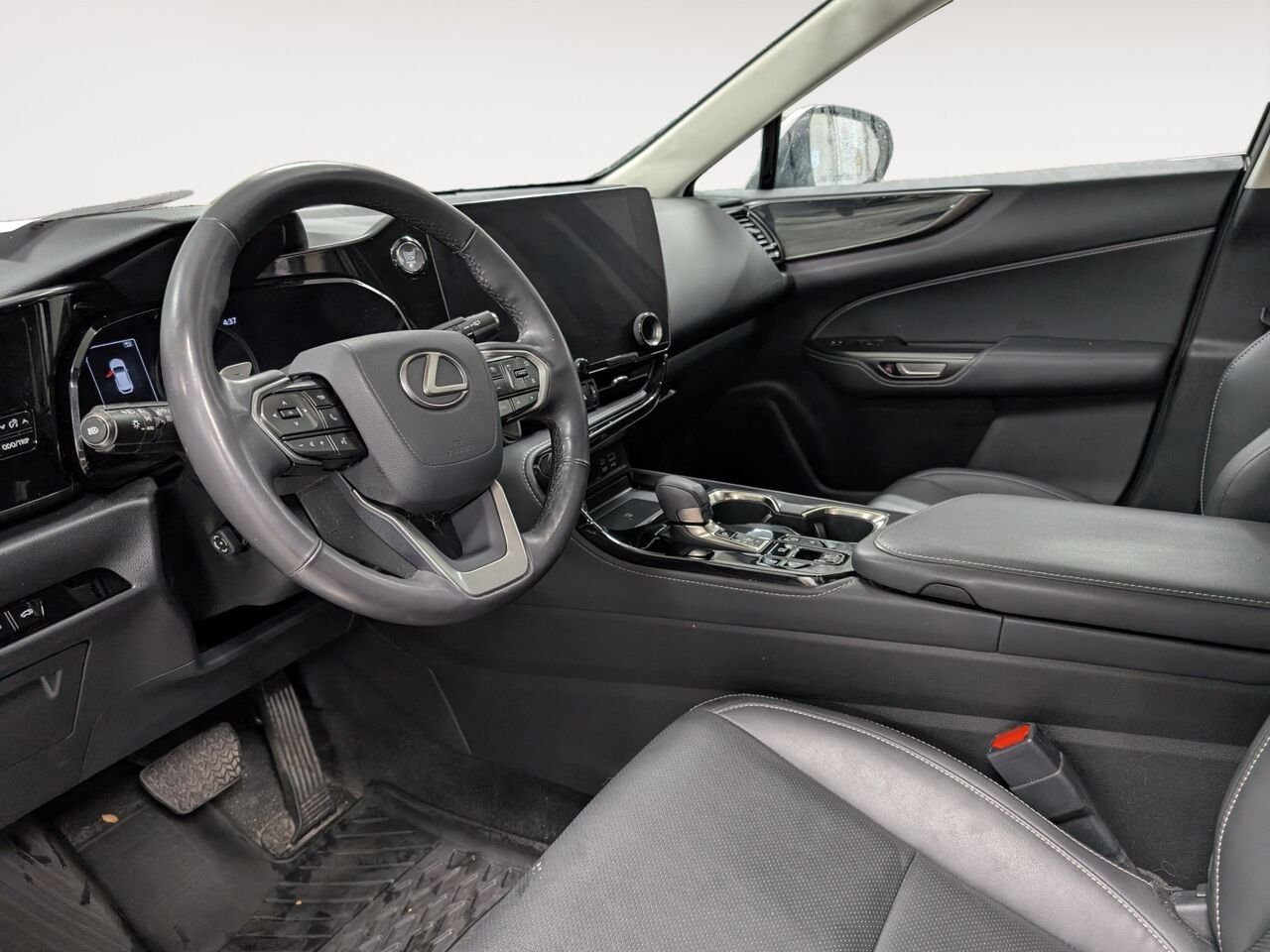 Lexus NX NX 350/SIÈGES CHAUFFANTS ET VENTILLÉS/TOIT OUVRANT/VOLANT CHAUFFANT 2022 Blanc Sherbrooke - photo #8