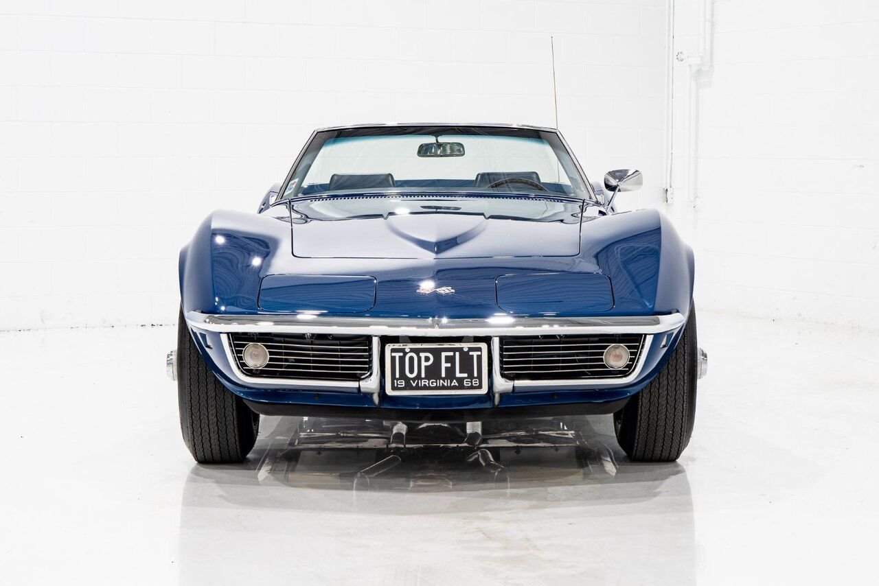 Chevrolet Corvette *PRIX EN USD* Matching numbers Top flight with extensive documentation 1968 Bleu Montréal - photo #2